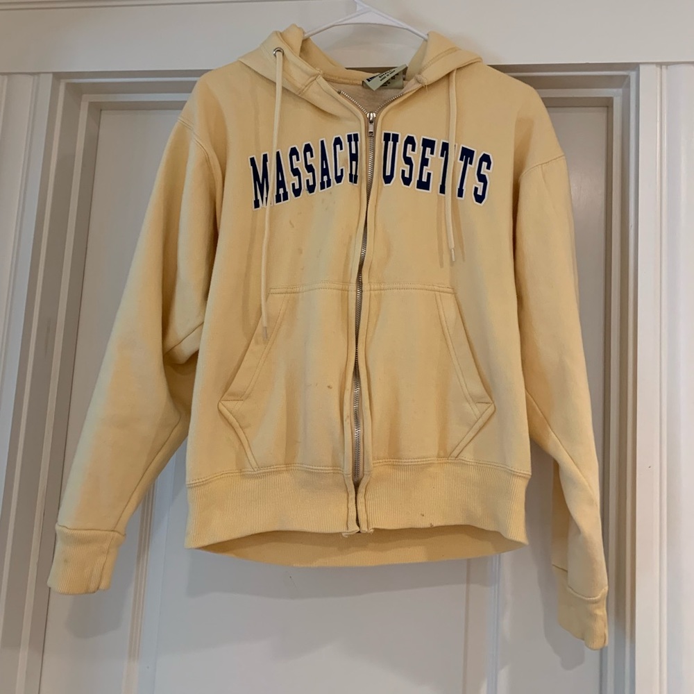 Discount Massachusetts Sweatshirt